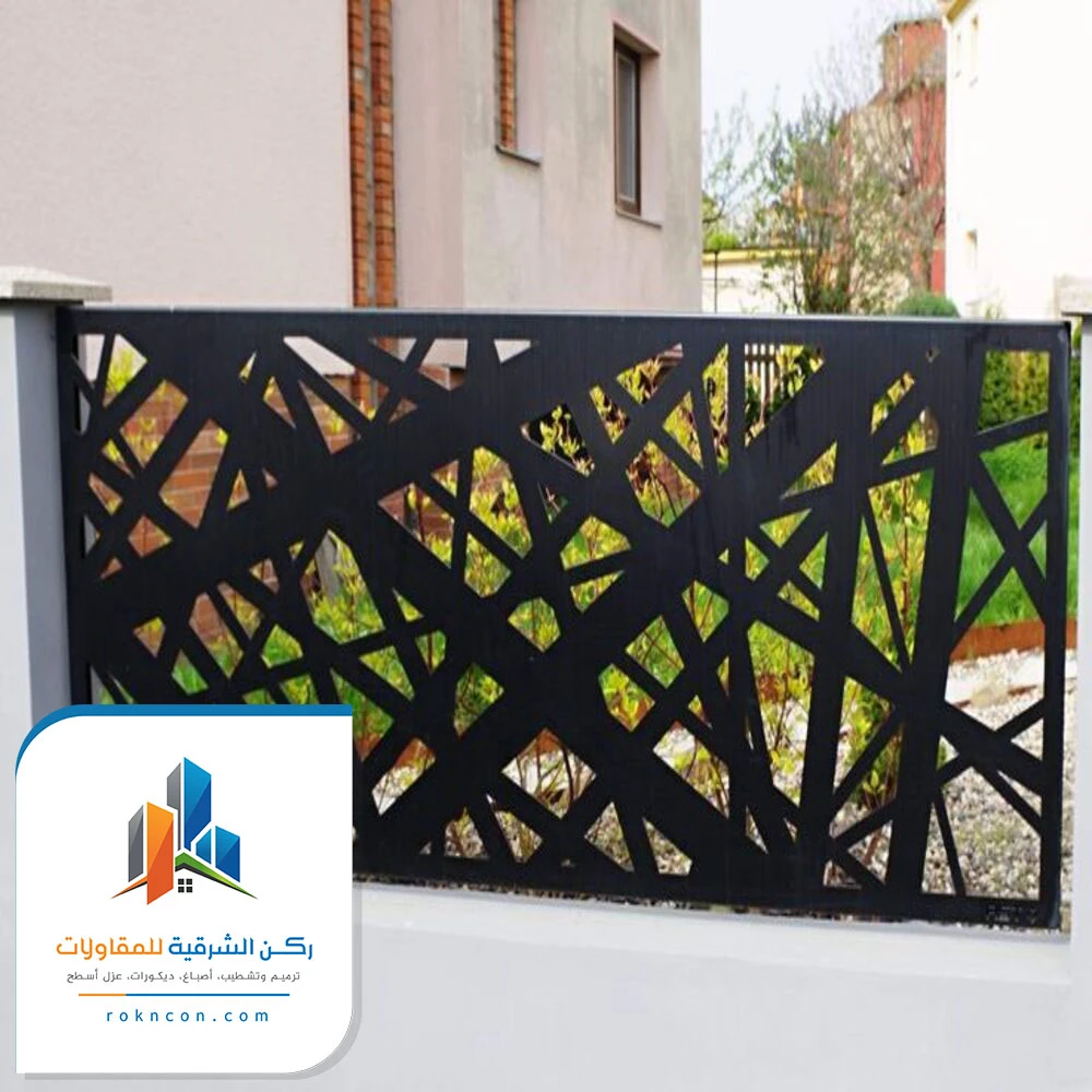 معلم سواتر حديد مشغول الظهران